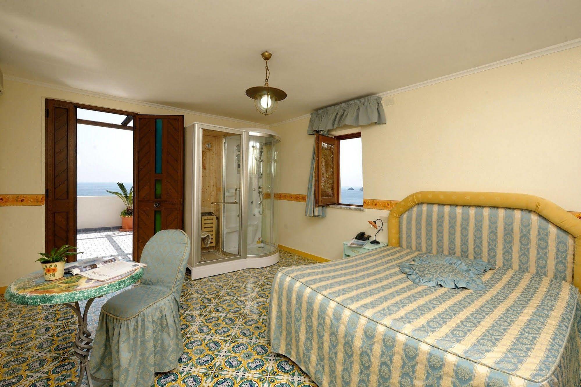 La Locanda Del Fiordo Furore Exterior photo